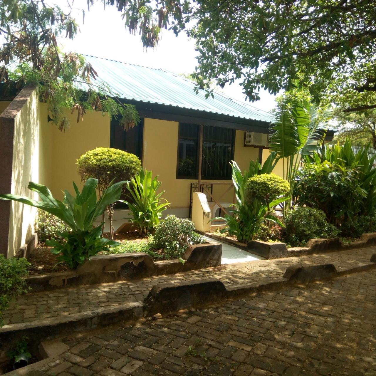 Royal Village Hotel دودوما المظهر الخارجي الصورة
