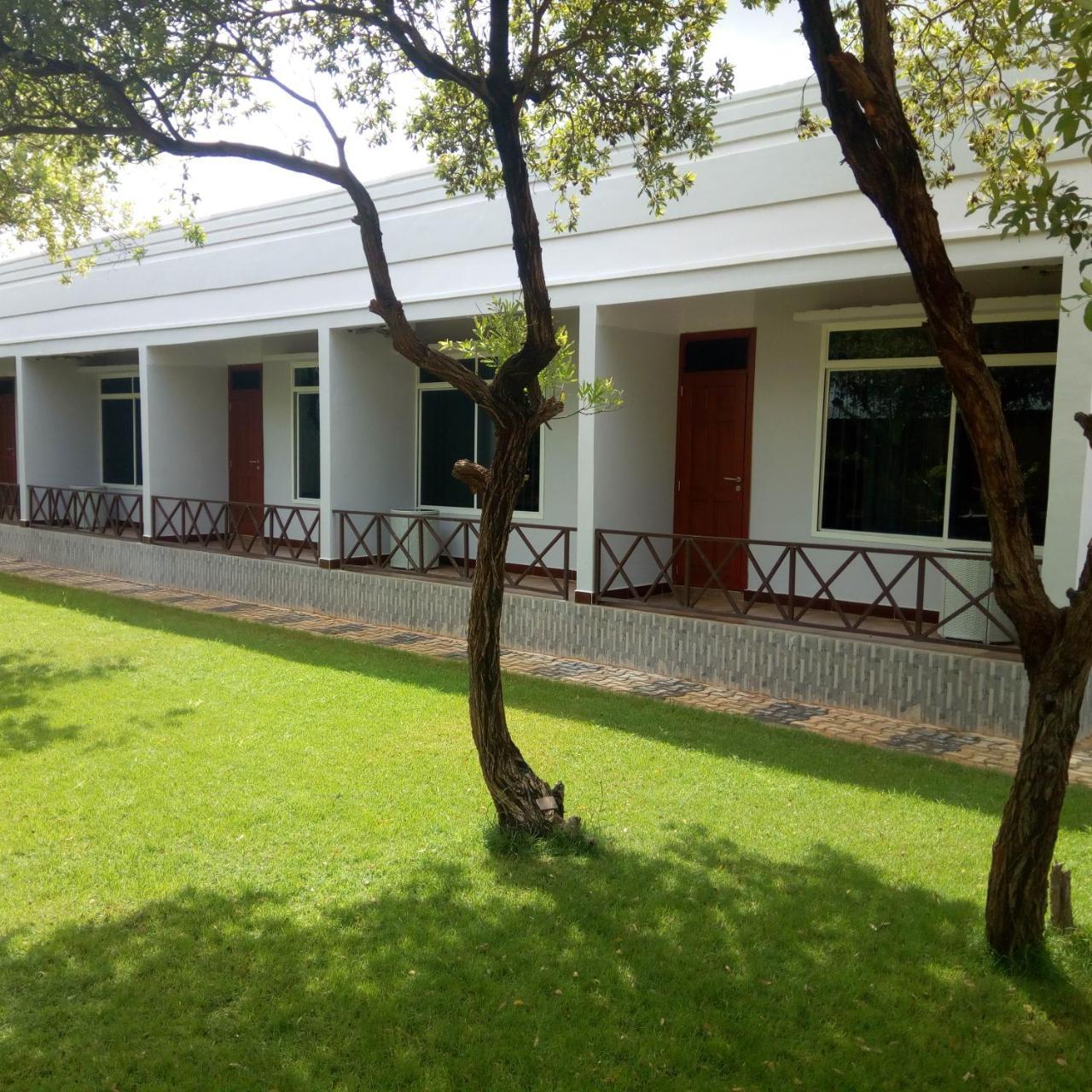 Royal Village Hotel دودوما المظهر الخارجي الصورة